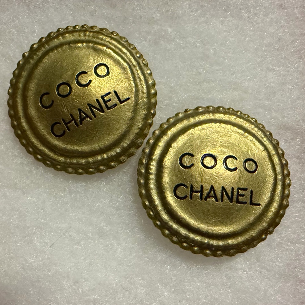 COCO CHANEL logo gold plated clip on earrings 94P